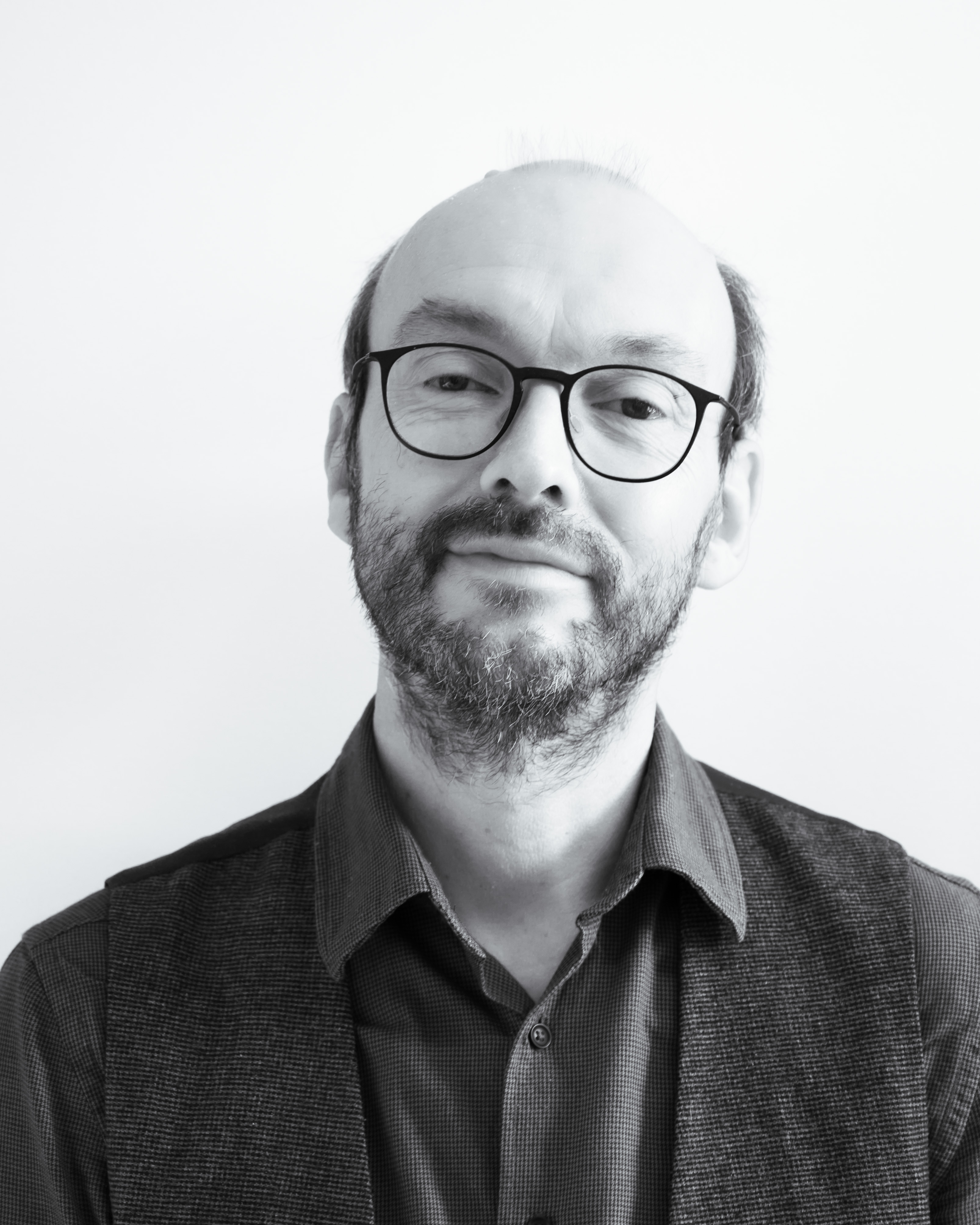 Profielfoto van C-sharp docent Vincent Van De Walle in zwart-wit